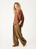 Bruine broek tohdo movi