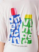 Wit t-shirt apoly bottles