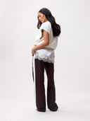 Beige mouwloze sweater met v-hals
