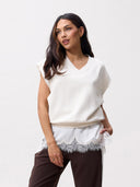 Beige mouwloze sweater met v-hals