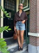 Lichtblauwe denim shorts ribcage