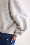 Lichtgrijze gespikkelde sweater fancy