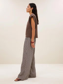 Donkerbruine mouwloze top mason pleats