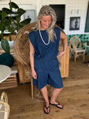 Donkere denim short mack