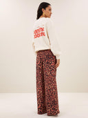 Beige sweater met print lili