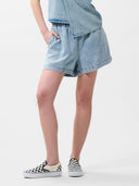 Lichtblauwe denim shorts