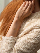 Fijn armbandje met letter M of W