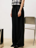 Zwarte pantalon met glans lynn