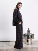 Bordeaux met navy geruite blouse romain