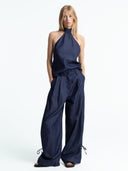 Blauwe haltertop thema