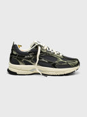Sneakers the re-run cracked