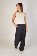 Blauwe pantalon henrika sky captain