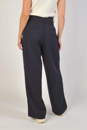 Blauwe pantalon henrika sky captain