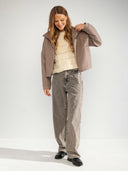 Beige wollen jacket nuklima