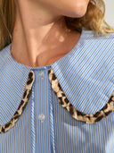 Lichtblauwe blouse numayana