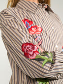 Lichtbruin gestreepte blouse nukacey
