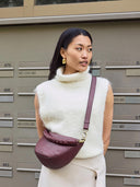 Dark cherry crossbody tas leo