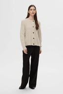 Kort gebreid vest van wolmix lulu short cardi