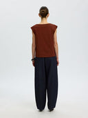 Mouwloze top met plooidetails calli
