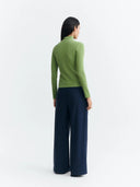 Groene longsleeve aine