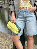 Bottle sacoche medium puffer canary yellow