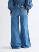 Flared loose jeans canyon lasso
